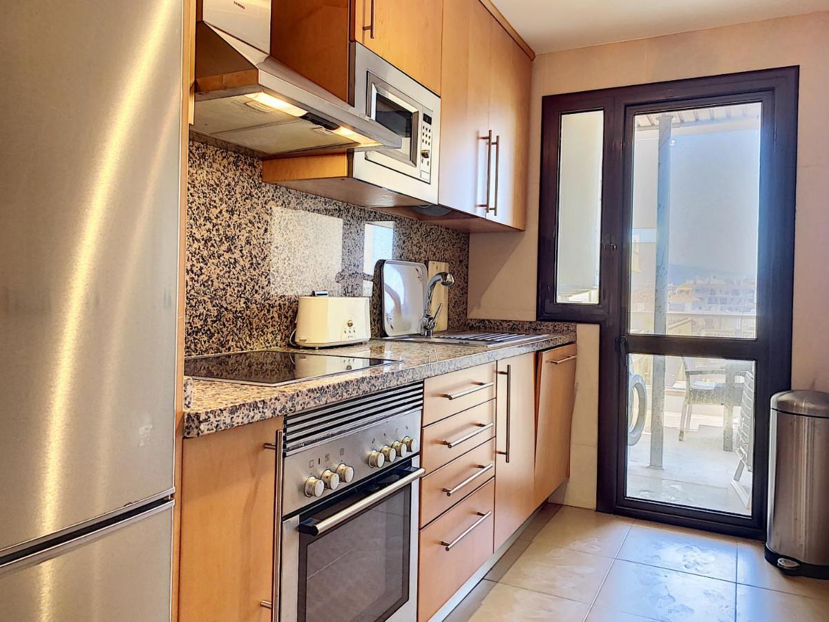Lovely Apartment With Pool & Sea Views - Marina Del Castillo 2129 Manilva Eksteriør billede