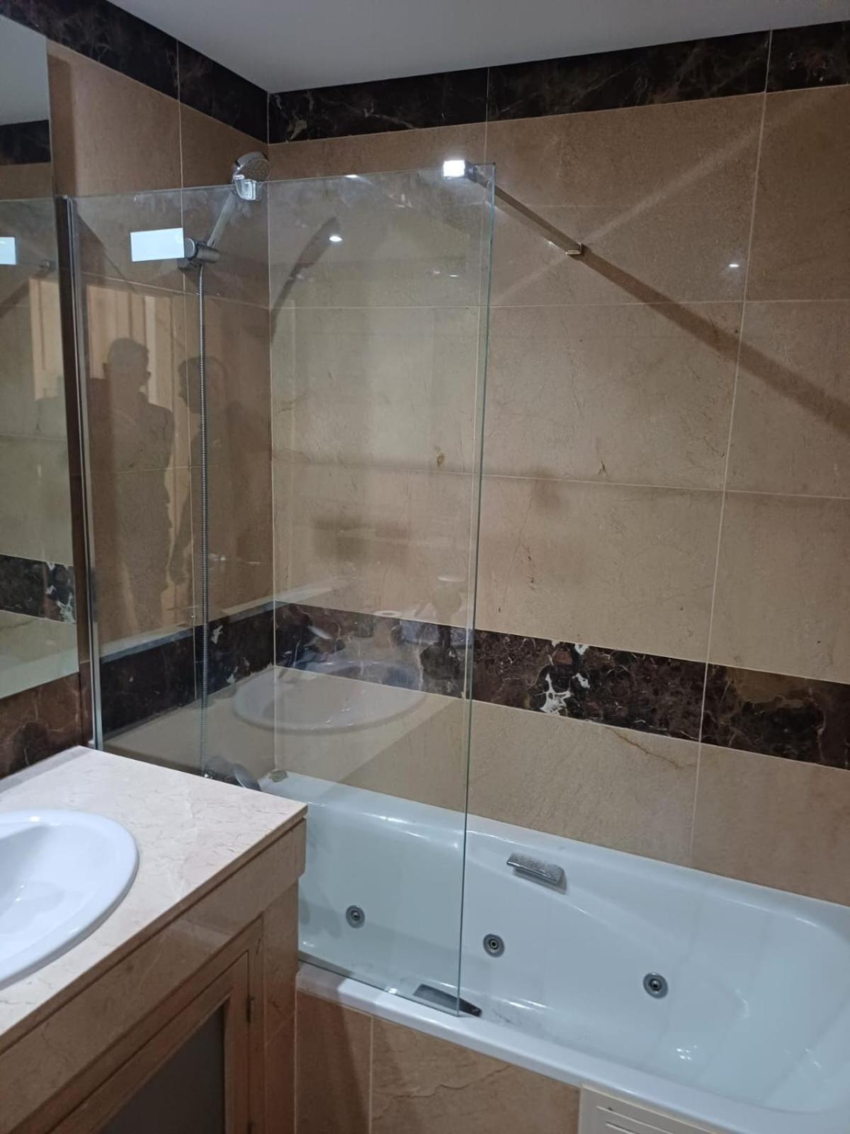 Lovely Apartment With Pool & Sea Views - Marina Del Castillo 2129 Manilva Eksteriør billede